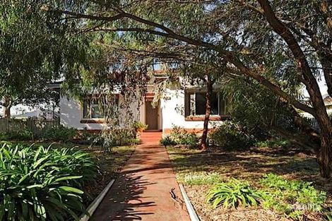 10 Wongan Ave, White Gum Valley, WA 6162