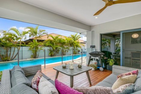 Property photo of 9 Rebholz Drive Benowa QLD 4217