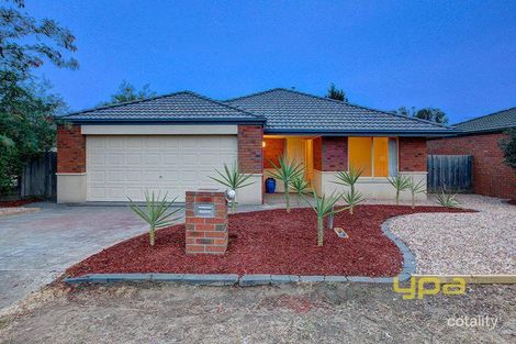 Property photo of 32 Kenswick Drive Hillside VIC 3037