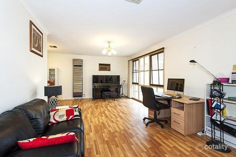 Property photo of 8 Parklea Court Mill Park VIC 3082