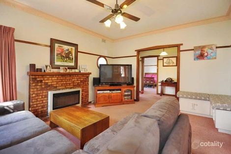 Property photo of 14 Iris Avenue Wendouree VIC 3355