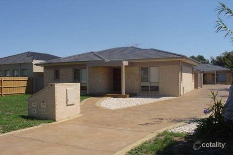 1/4 Moorfield Ave, Rosebud, VIC 3939