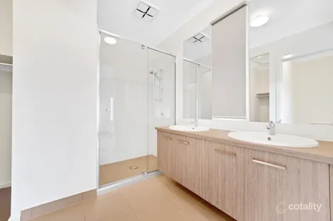 Property photo of 71 Gilbee Road Truganina VIC 3029