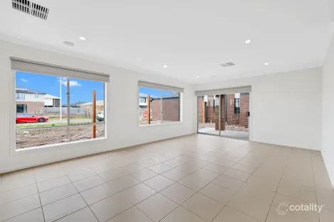 Property photo of 71 Gilbee Road Truganina VIC 3029