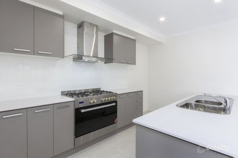 Property photo of 42 Creekward Drive Armstrong Creek VIC 3217