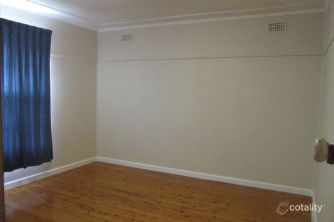 Property photo of 11 Foyle Avenue Birrong NSW 2143