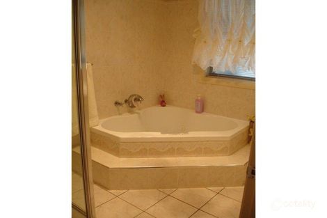 Property photo of 121 Crown Street West Tamworth NSW 2340