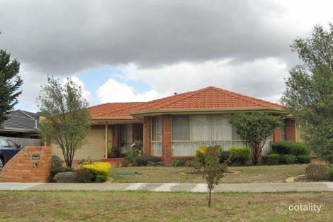 33 Solent Cres, Taylors Lakes, VIC 3038
