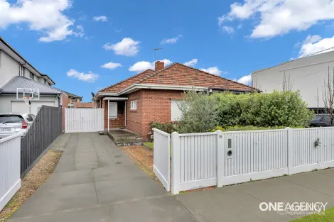 19 Queen St, Seaholme, VIC 3018