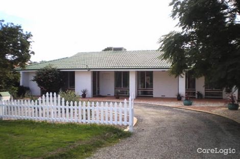 4 Grevillea Pl, Pinjarra, WA 6208