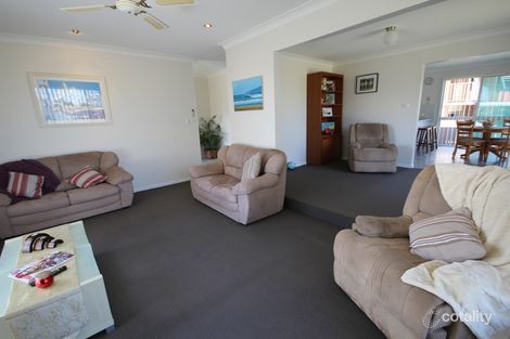 Property photo of 82 Ritchie Crescent Taree NSW 2430