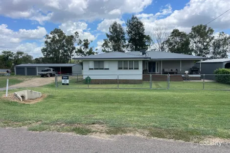27-29b North St, Taroom, QLD 4420