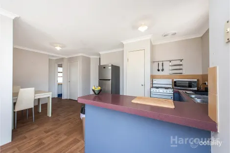 Property photo of 3 Manya Close Greenfields WA 6210