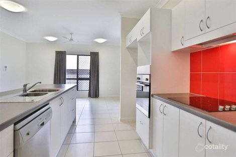 Property photo of 5 Yanooa Court Bushland Beach QLD 4818