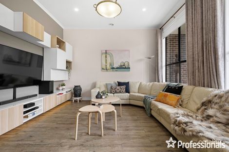 Property photo of 1 Benjamin Chase Mooroolbark VIC 3138