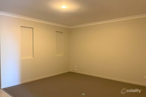Property photo of 7 Brushwood Circuit Forest Lake QLD 4078