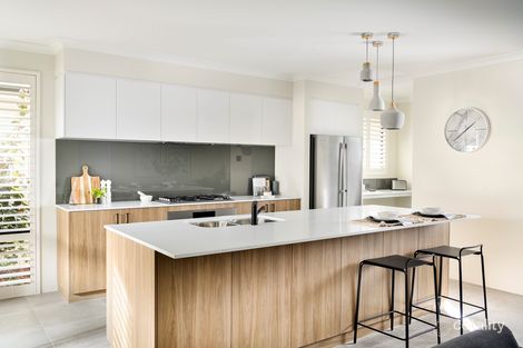 4 Caro Way, Hammond Park, WA 6164