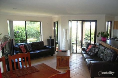 Property photo of 1/8 Camlan Place Ormeau QLD 4208