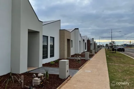 Property photo of 4 Kingdom Boulevard Weir Views VIC 3338