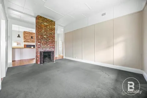 Property photo of 229 Dowling Street Wendouree VIC 3355