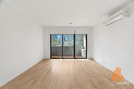 Property photo of 13 Weinberg Walk Heidelberg Heights VIC 3081