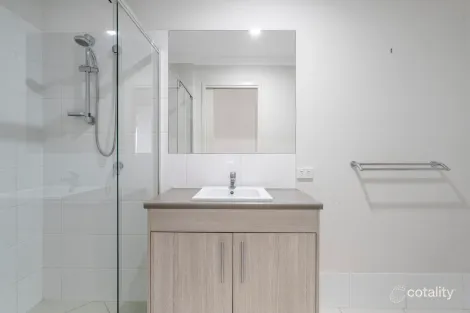 Property photo of 70 Waterfront Drive Karalee QLD 4306