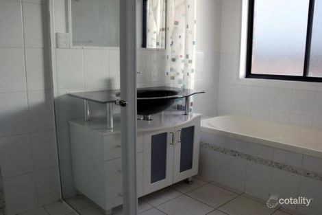 Property photo of 61 Squadron Crescent Rutherford NSW 2320