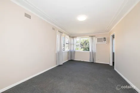 Property photo of 16 College Street Cambridge Park NSW 2747