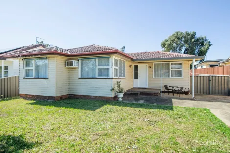 Property photo of 16 College Street Cambridge Park NSW 2747