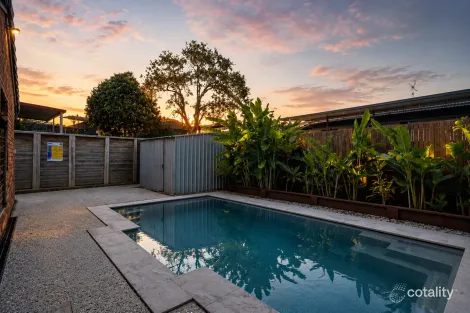 Property photo of 25 Pinaroo Street Battery Hill QLD 4551