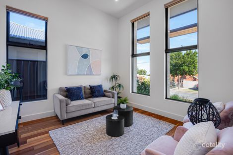 Property photo of 45 Glen Stuart Road Woodforde SA 5072