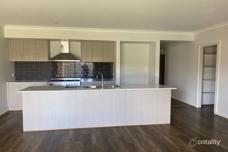 Property photo of 13 Bateman Drive Harkness VIC 3337