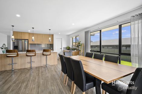 Property photo of 8 Janet Drive Park Grove TAS 7320