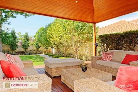 6 Grosse Rd, Applecross, WA 6153