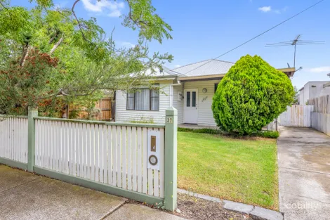 37 Carmen St, Newport, VIC 3015