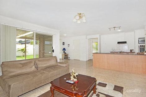 Property photo of 14 Highcliff Close Woongarrah NSW 2259
