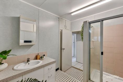 Property photo of 18 Eclipse Street Rowes Bay QLD 4810