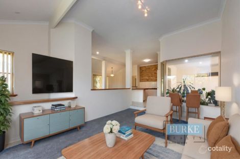 Property photo of 1 Sandstone Place Marmion WA 6020