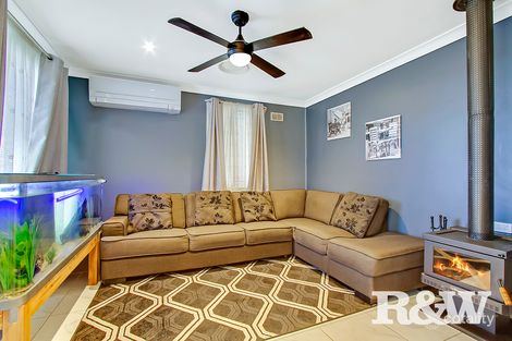 Property photo of 40 Lucena Crescent Lethbridge Park NSW 2770