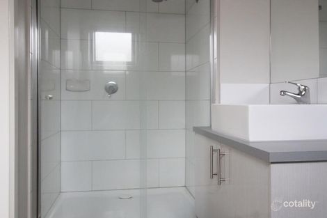 Property photo of 6 Zeta Circuit Cranbourne North VIC 3977