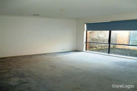 Property photo of 5 Lyrebird Walk Whittlesea VIC 3757