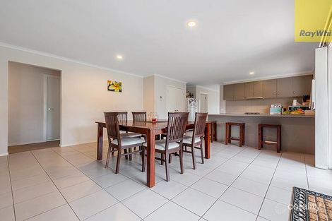 Property photo of 3 Oakham Glade Derrimut VIC 3026