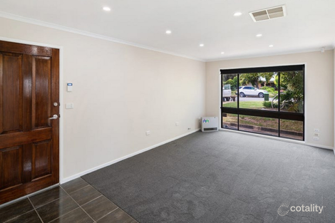 Property photo of 8 Naretha Street Glenfield Park NSW 2650
