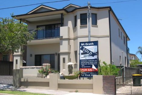 22 Nicoll Ave, Earlwood, NSW 2206