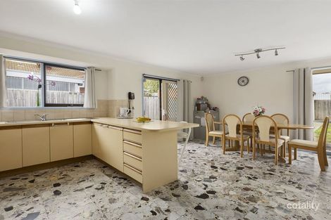 Property photo of 8 Norwood Road Mill Park VIC 3082