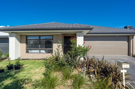 Property photo of 10 Dahlia Crescent Mickleham VIC 3064