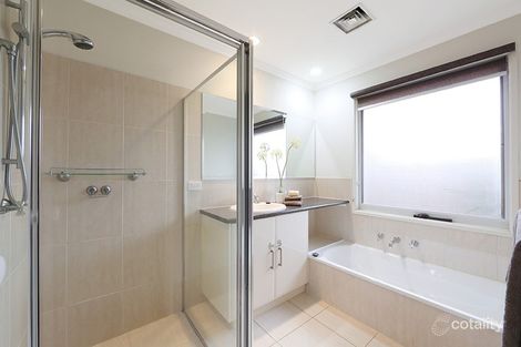 Property photo of 12 Vista Crescent Rowville VIC 3178