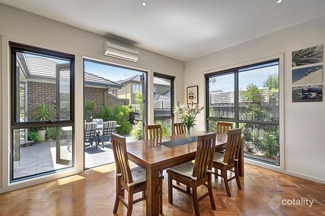 2/14 Van Ness Ave, Glen Iris, VIC 3146