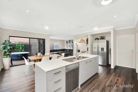 Property photo of 16 Abloom View Mickleham VIC 3064