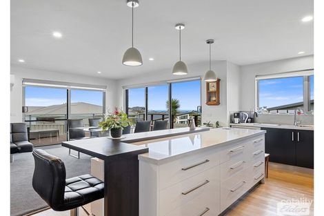 Property photo of 2/7 Lorrie Place Park Grove TAS 7320